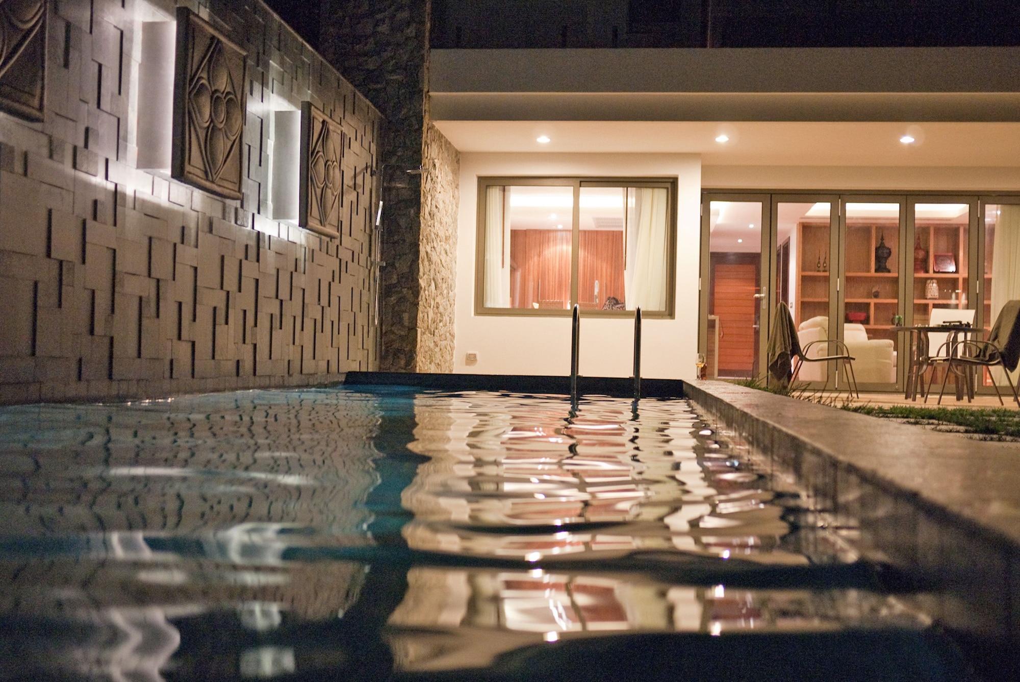 The Nchantra Pool Suite Phuket Koh Sirey 외부 사진